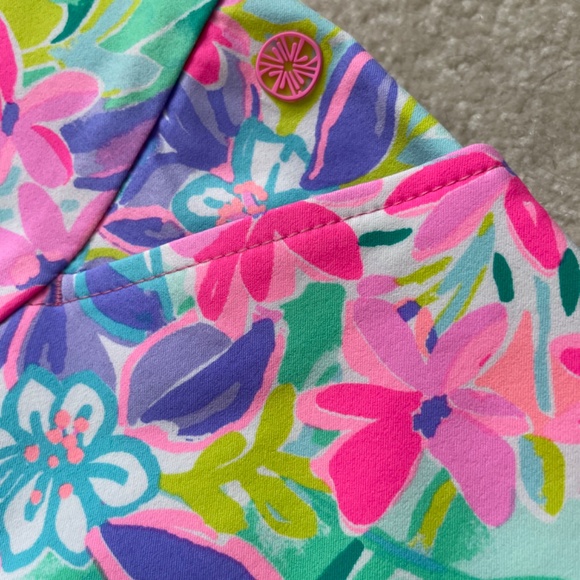 Lilly Pulitzer Shorts - Picture 4 of 5
